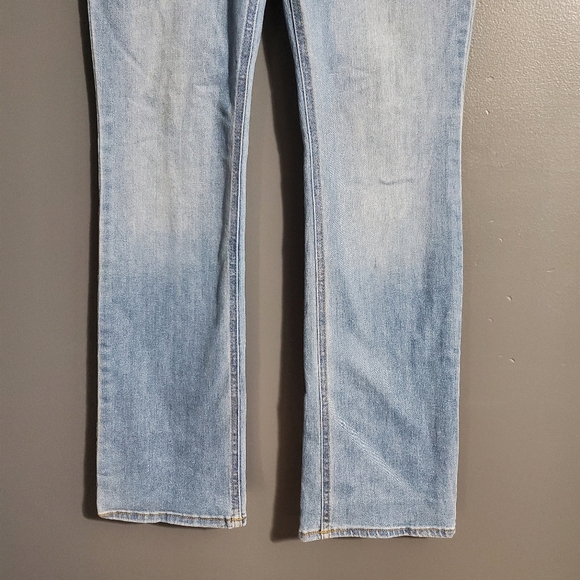 Old Navy Kicker Bootcut Jeans Mid Rise Light Wash Size 8 - Picture 3 of 8